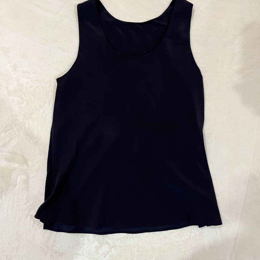 Neiman Marcus Navy Silk Top S - Picture 4 of 5